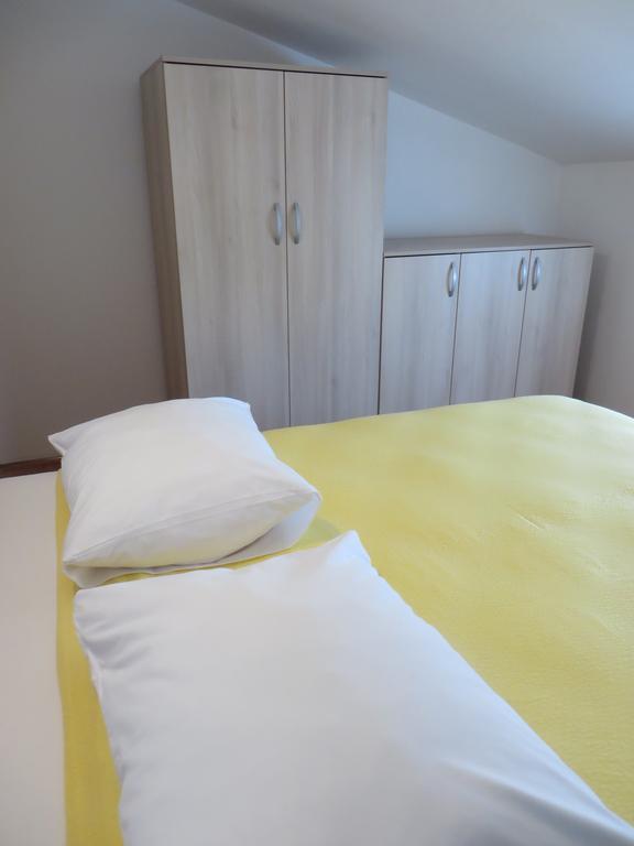 Apartments Gloria Biograd Na Moru Bilik gambar